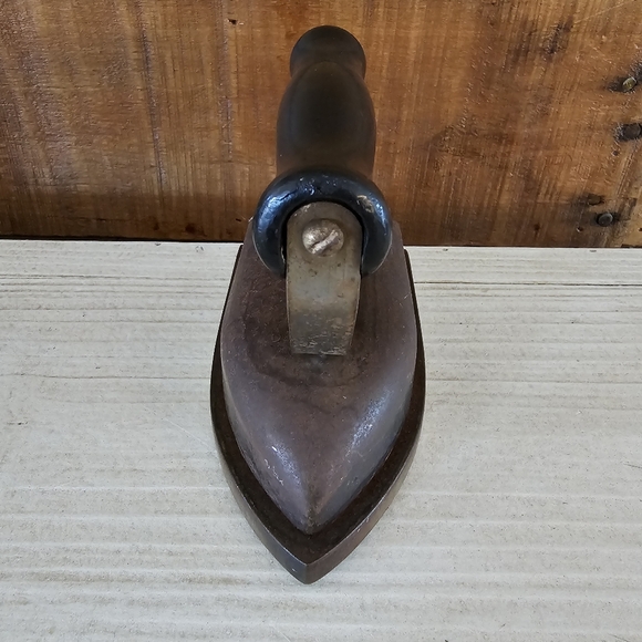 Vintage International Electric Company "Baby" Electric Iron - Picture 4 of 7